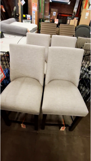 Set of 4 Chairs